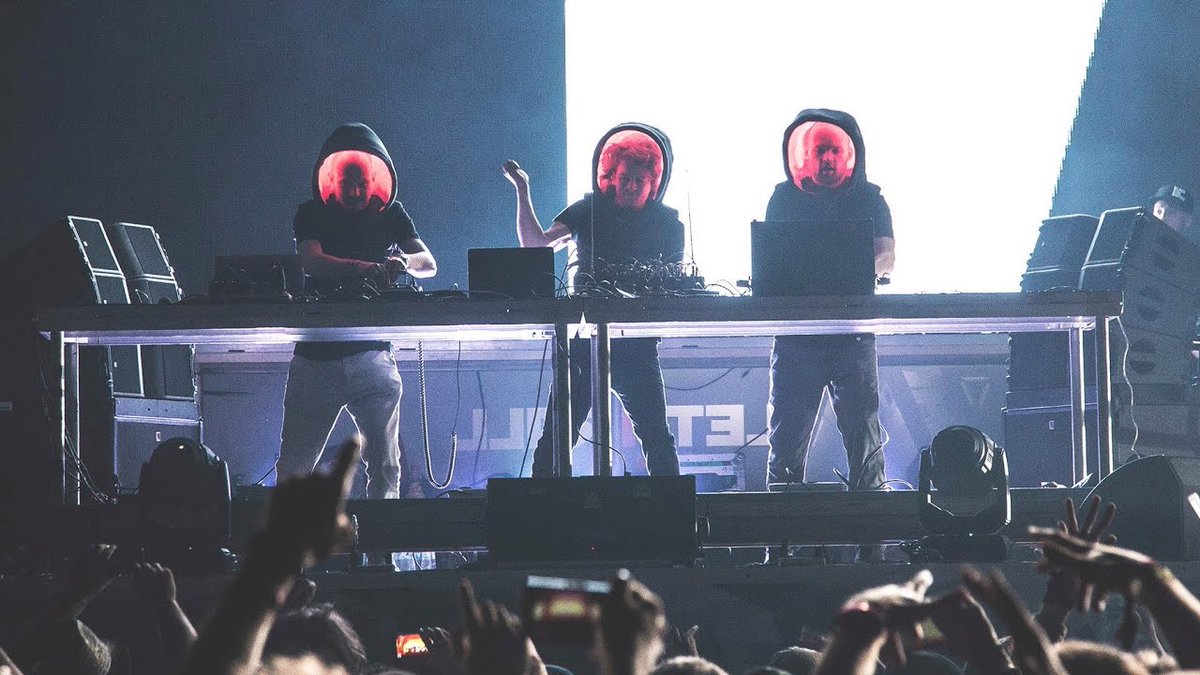 TheMusicEss's tweet photo. Dutch trio @Noisia_nl take us behind the scenes of their ground-breaking audiovisual show - #OuterEdges! Watch: https://t.co/GoBAGL5vLC https://t.co/N0G6lQfXpN