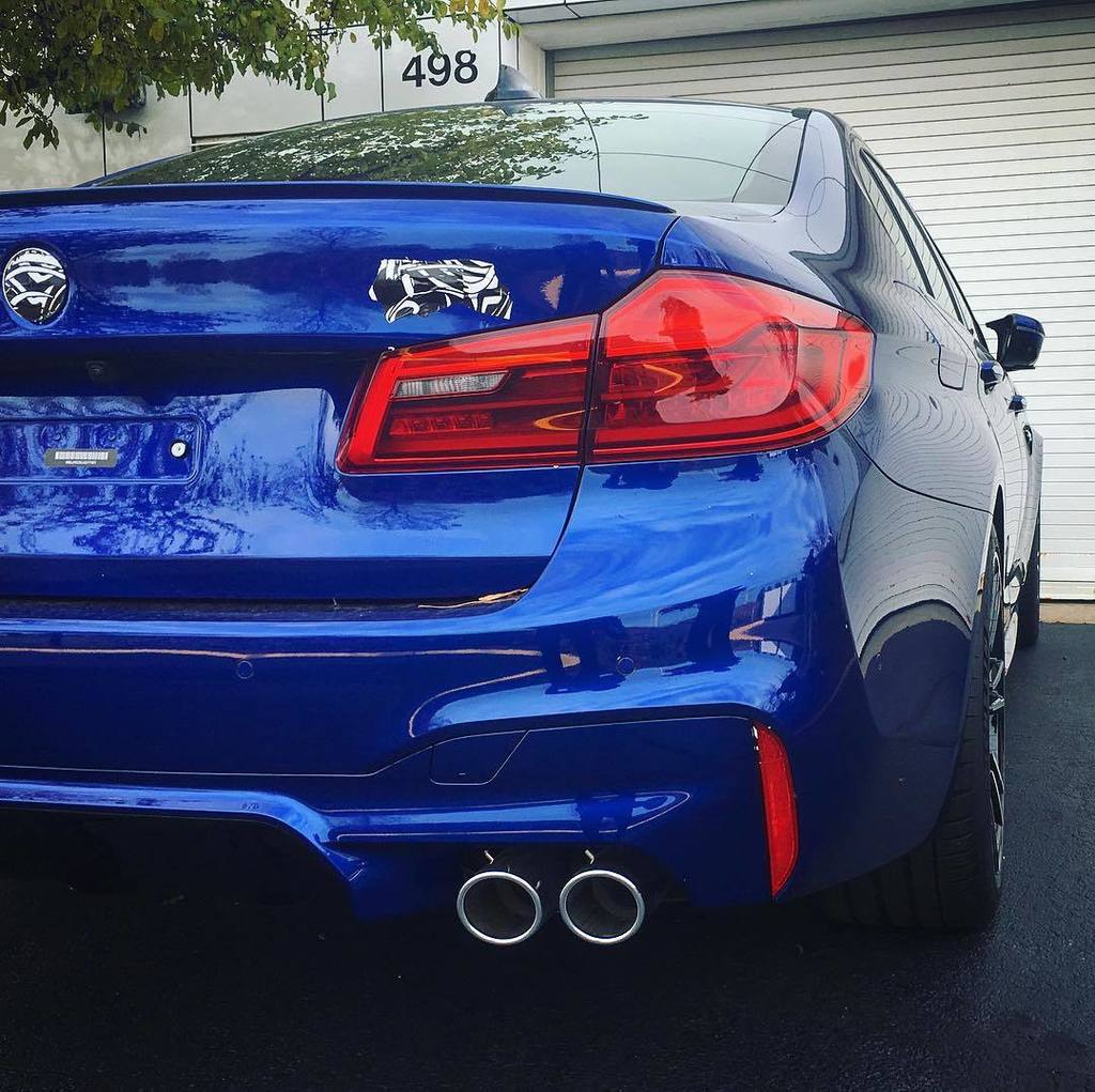 ProperMotorCar's tweet image. Fun fact: The front track width of the new F90 M5 is wider than of the rear. Assuming M AWD has something to do wi… ift.tt/2yoD97u