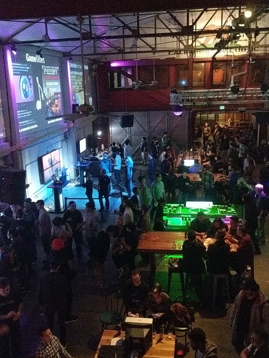 arejayjalepenos's tweet photo. Ayyyy. It's lit tho! #GoIntel https://t.co/ZumrfbAS1y