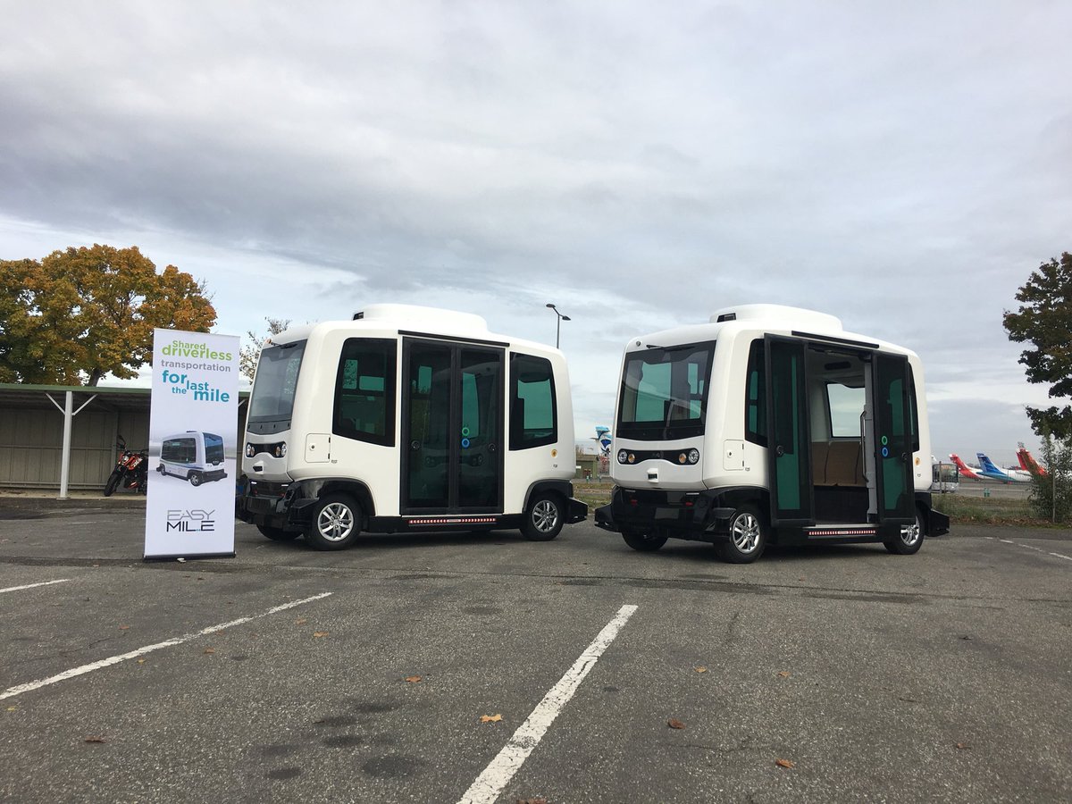 Elisabeth_Borne's tweet photo. Visite à Toulouse de la start-up @Easy_Mile spécialisée dans le véhicule autonome, une de nos belles pépites françaises qui révolutionne la mobilité. Bravo aux équipes ! https://t.co/op3hkQZ8tH