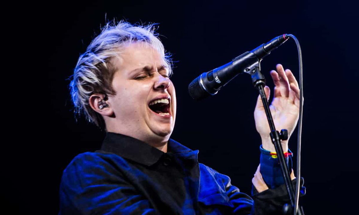 MetalSouthend's tweet photo. Great piece about our boys, #VG17 headliners @NBThieves in @guardian
"Rock's magnetic 'frontmum' finds strength in vulnerability"
🌟🌟🌟🌟
https://t.co/Sq1LYcl1h7
#Southend https://t.co/9nwgQOio9T