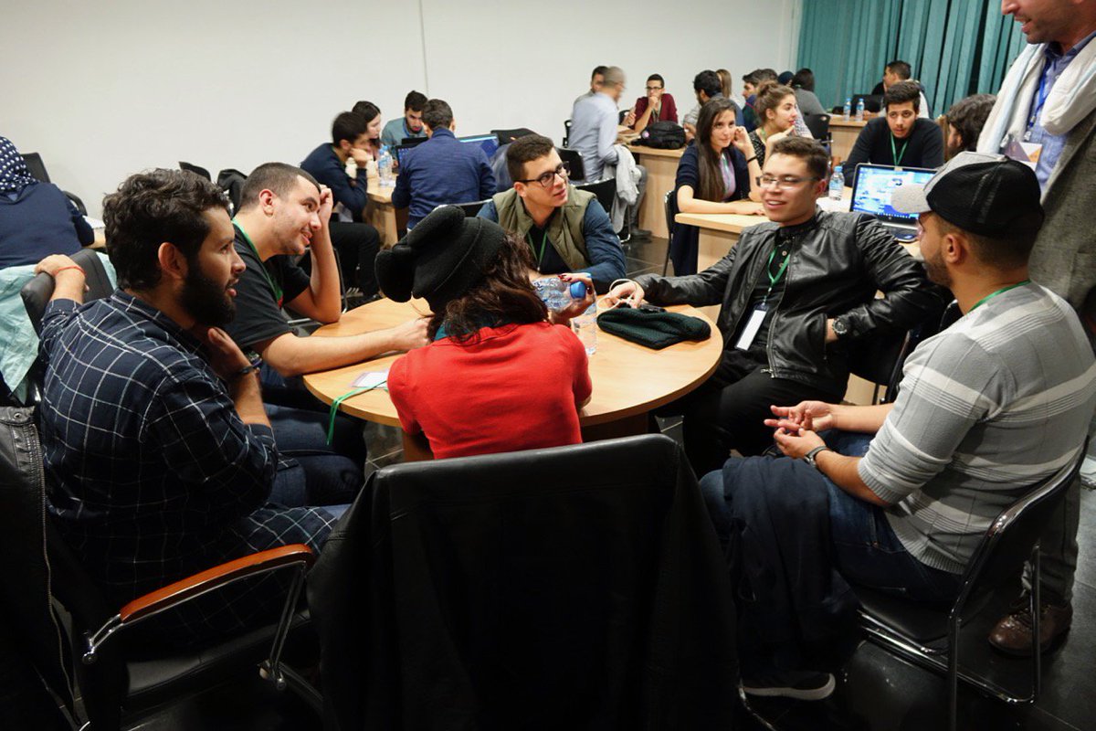 gdg_sba's tweet photo. Teams with coaches Talking about Code and Business Plan.
#GDGSBA #menagdg #Hackathon @dzgueno @SerirWalids @serirmohamed @abid_salim https://t.co/DJGlVFqE0R