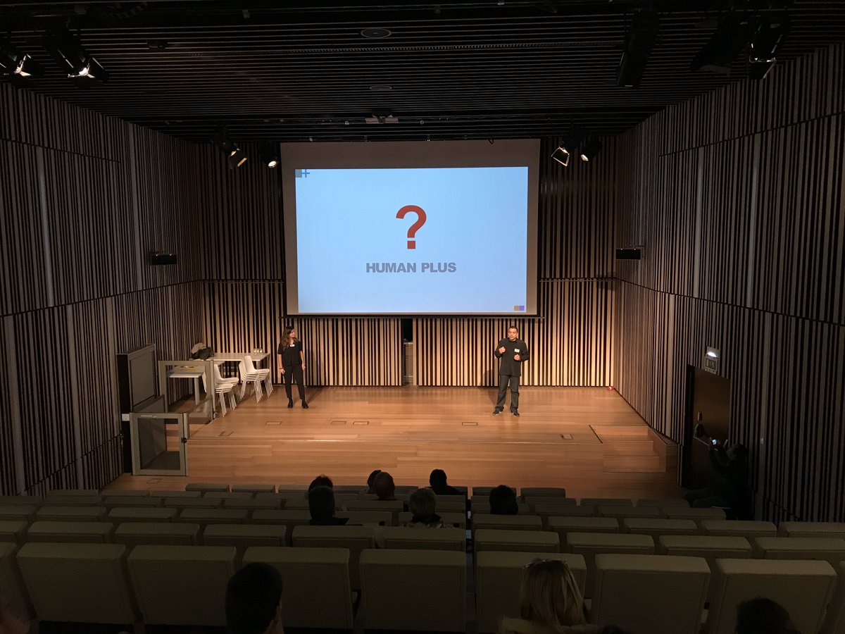 Damos comienzo al evento!! <a href="/teknahi/">Teknahi</a> @HIKUTeamCompany #koennacompany #humanplus