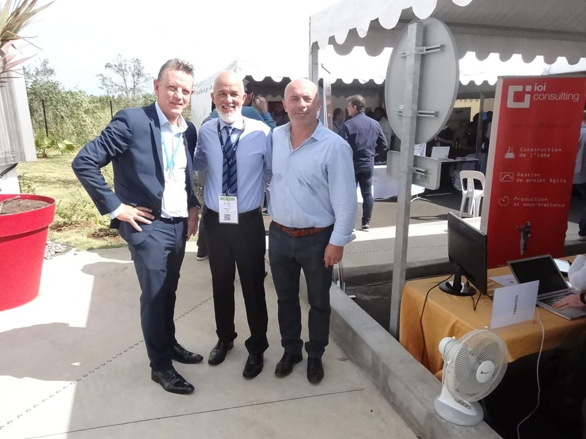 Technopole_974's tweet image. Dernier jour pour le @RUNINTECH au #VillageByCaRéunion ! @cinor974 @datarocksIO #Pleazup #PsyApps #Incubateur #LaRéunion #Startups