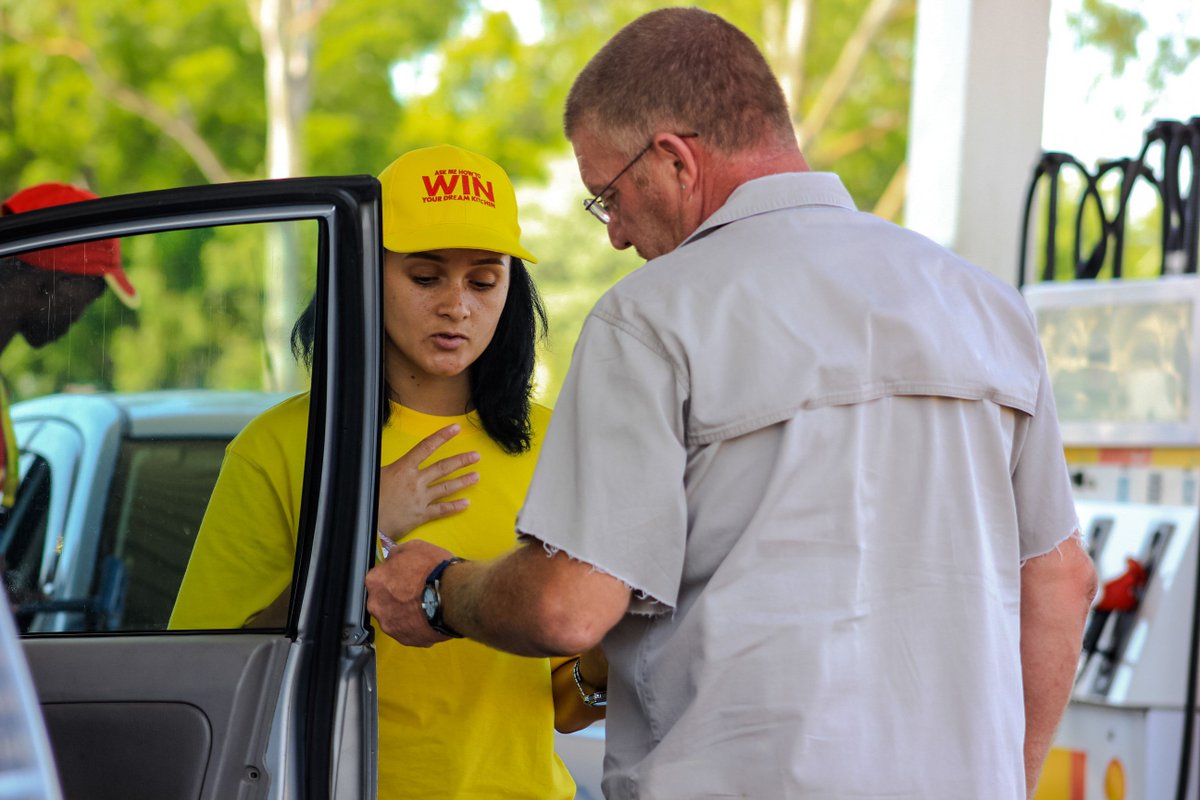 VivoEnergyBots's tweet photo. Activation Day! Join us at Shell Fairgrounds and G-west as we kick start the #KitchenGiveaway competition!
#VivoGiveaway #KitchenCompetition https://t.co/eKQBRPO5id