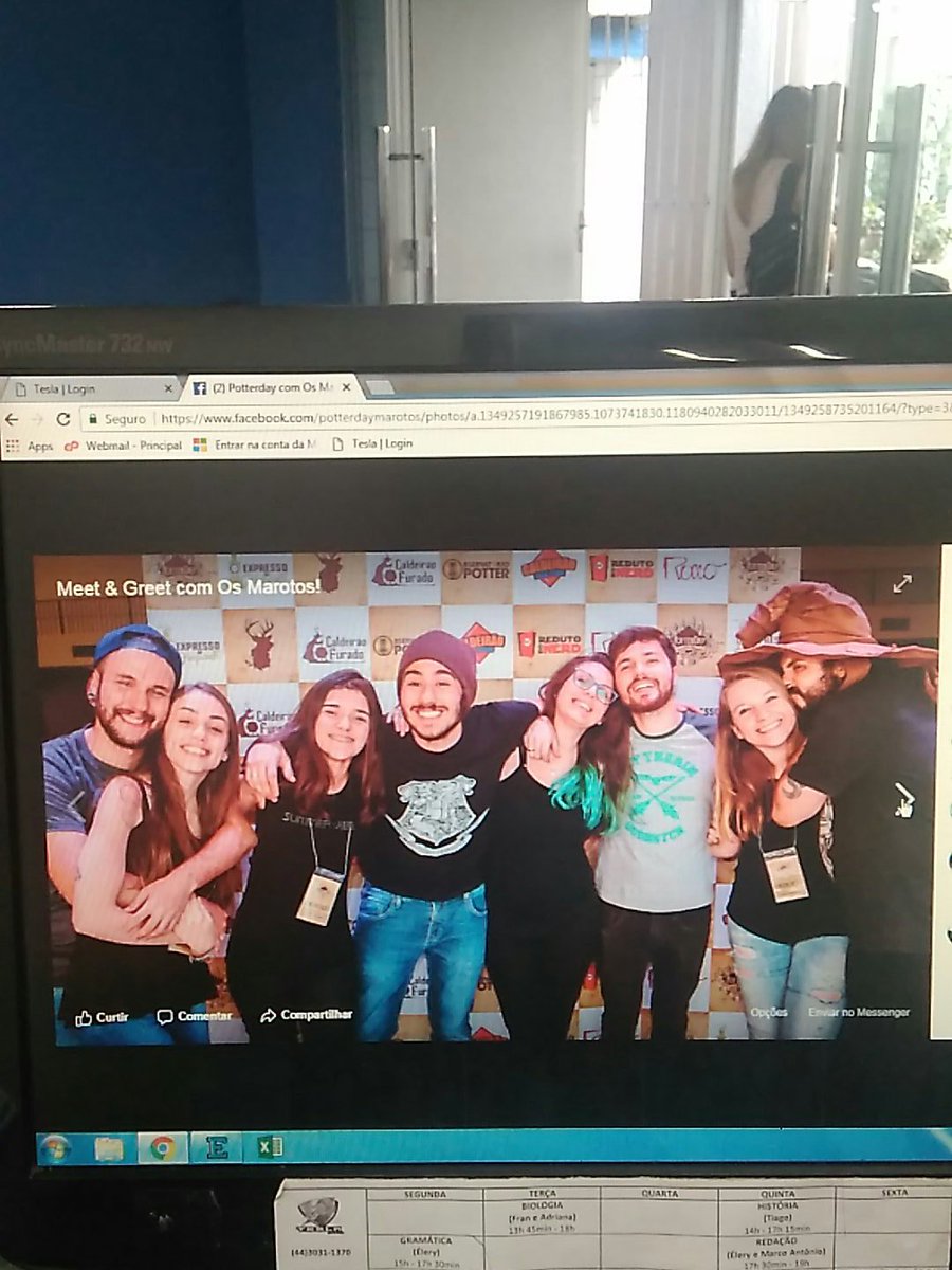 edupaloma's tweet photo. Gente amei essa foto! 
@cacocardassi @camiragghianti  @ThiegoNovais e a namorada @leonardoasanti @ltpalhares @senierantos é a namorada.... Só isso só amei... Adoro quando elas aparecem nos vídeos... É muito legal kkk https://t.co/rWXn7u19Fk