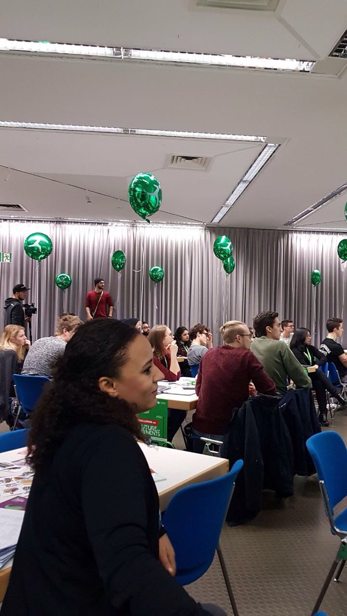 Reply_UK's tweet photo. Today the students of four European universities will engage in a challenge on the future of #payments. Follow them: https://t.co/lgaoU0IpIh #studentclash https://t.co/ULHTpIpwDf