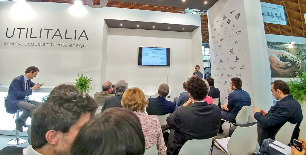 LE2Cluster's tweet photo. Workshop molto partecipato alla #Piazza #Utilities ad #Ecomondo su #Bioeconomia #Circolarita' e #Sinergie. #water #energy #nexus. #lca #lifecycleassessment #innovazione. Grazie a @UTILITALIA @gruppocap per invito a contribuire. https://t.co/FSHMQbzU9W