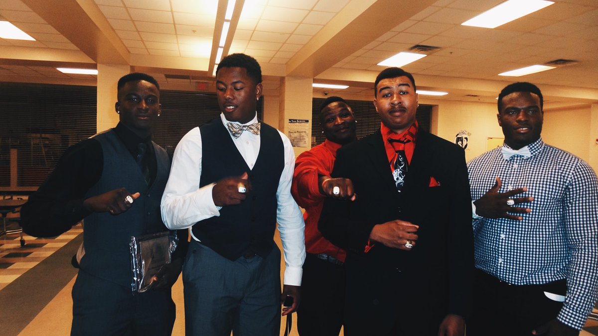 __tommythagreat's tweet photo. #RipNaz 😢😢 https://t.co/coWKRxiBWi