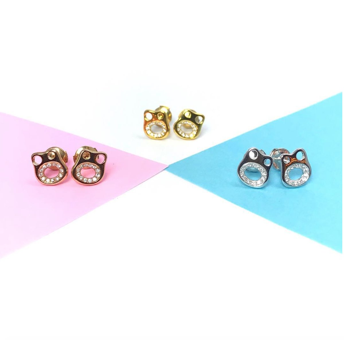 MarielleBYWORTH's tweet photo. BUMA earrings - the mix and match diamond summer stunners. Send us your final summer snaps with your favorite color gold.... rose, yellow or white gold, or all three for the queens of summer! 💃 
BUMA earrings diamond collection now available in 18k yellow, rose and white gold. https://t.co/eF4A2TRTeS
