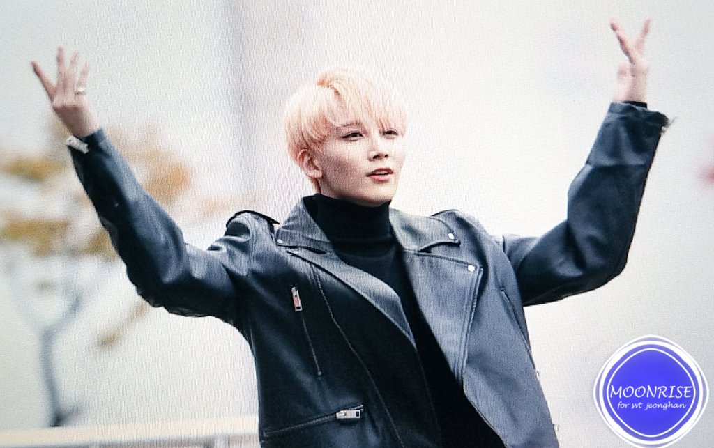 moonrise1004's tweet photo. 171110 뮤직뱅크 미니팬미팅 #세븐틴 #정한 #SEVENTEEN #JEONGHAN https://t.co/D8BiZd0pyH