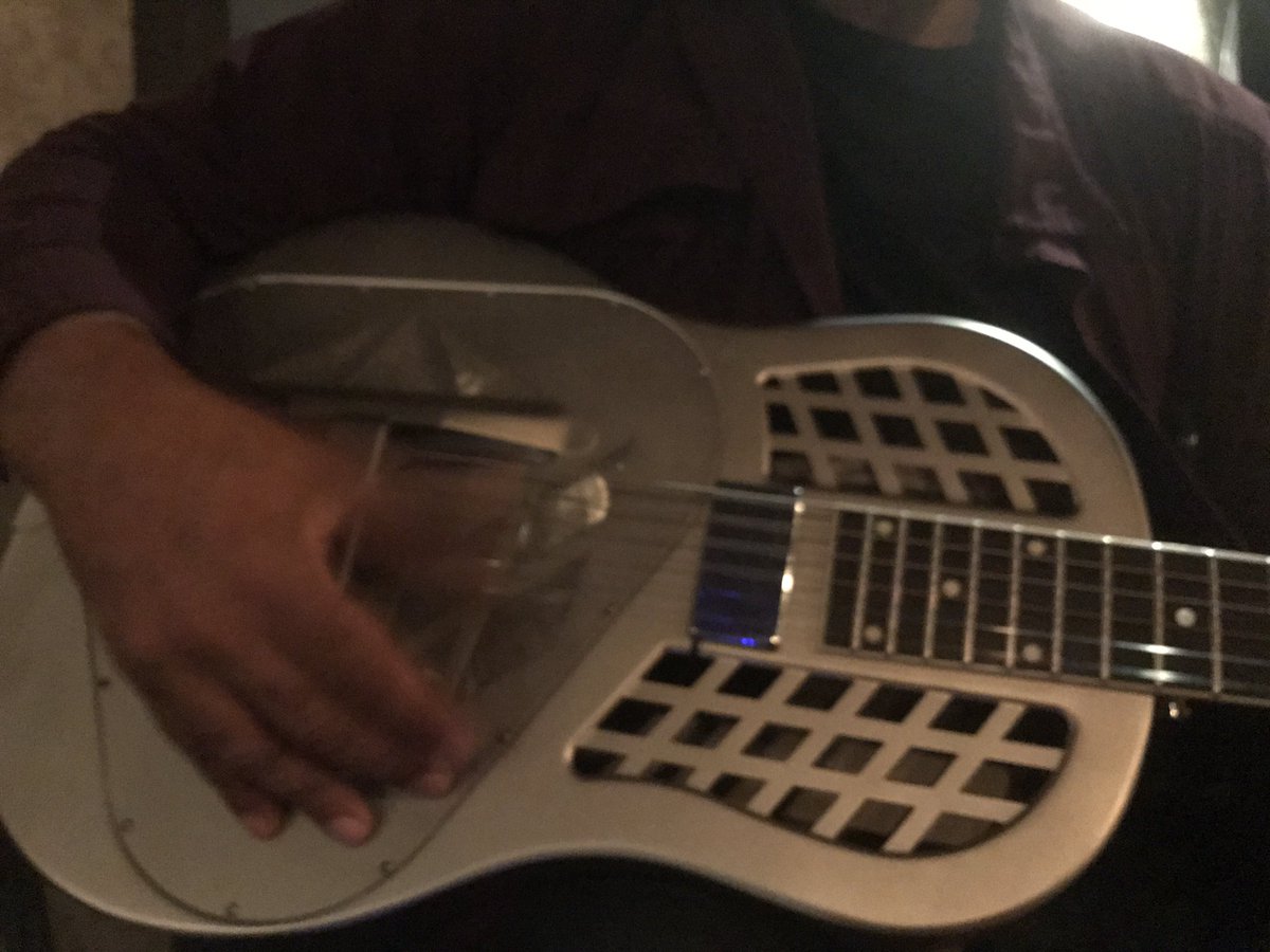 chelsae712's tweet photo. While my #steal guitar gently sleeps #love this #Laura Cheadle #Norman https://t.co/NTBJdycZpd