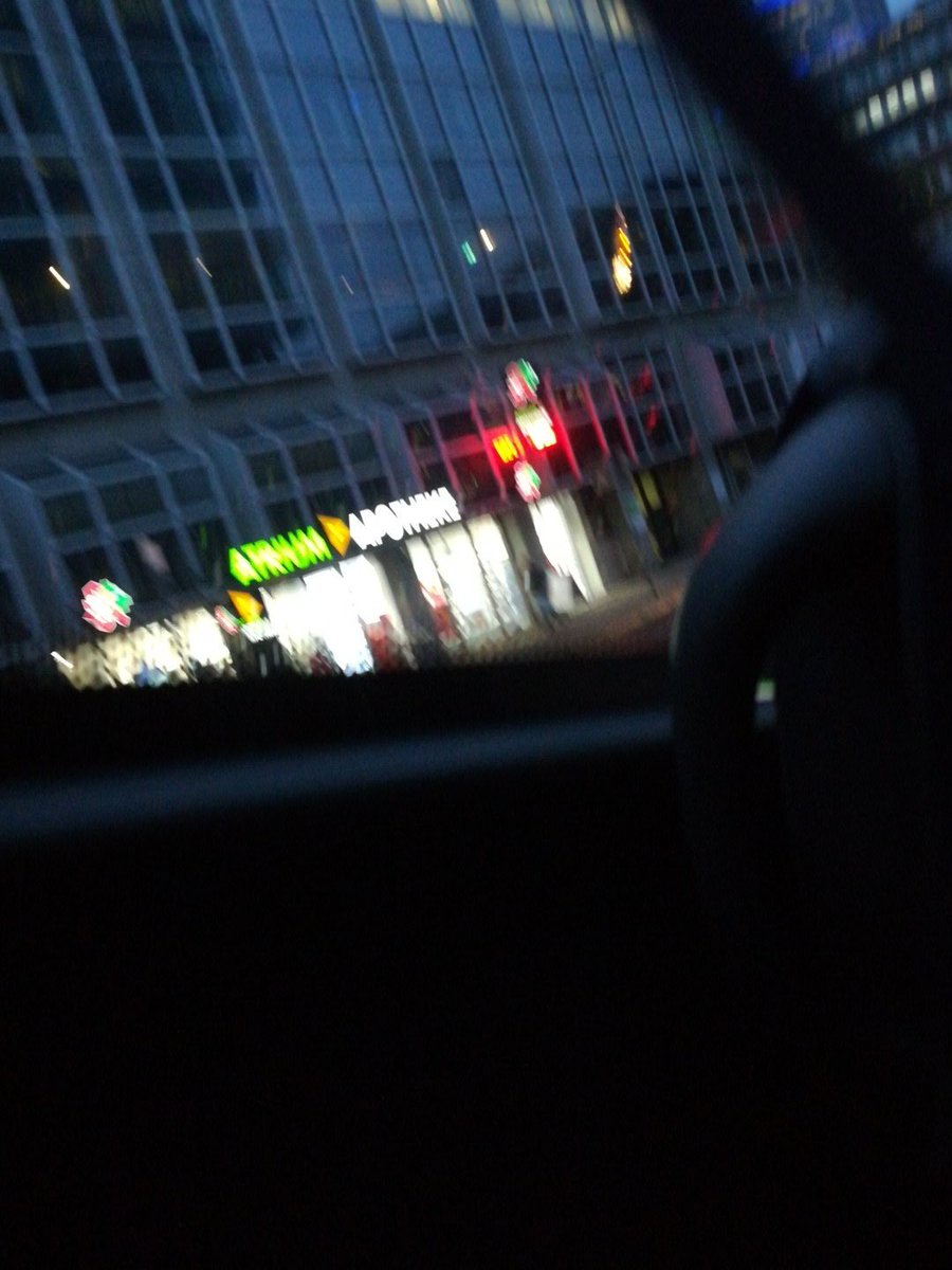 Off to London
<a href="/DONBROCO/">DON BROCO</a> <a href="/julez_corazon/">Nephrasiel</a> and I are coming 😍😍🤘🏼🤘🏼💪🏼💪🏼👽👽🤠🤠