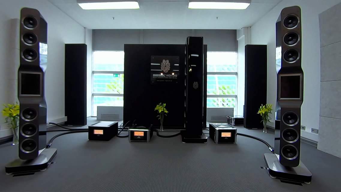 Berny2876's tweet photo. #Göbel #speakers driven by #AnalogDomain. https://t.co/jwgn8oh9NL