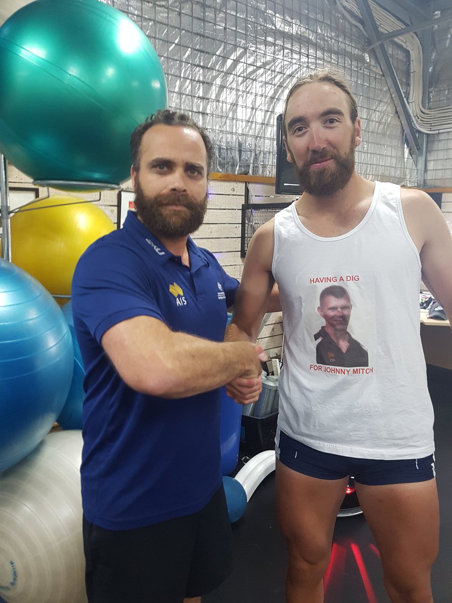 MichaelSperanz's tweet photo. Trainer of the day @angus_moore  first winner of the prestigious @jamitchell0133 "Have a dig" singlet. #gonenotforgotten https://t.co/MdXWXIDM57