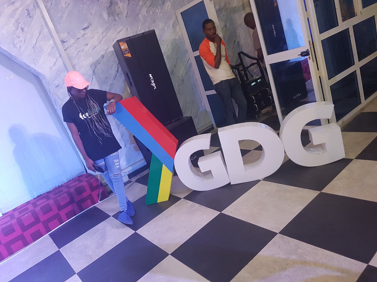yomaokobiah's tweet image. Live from the GDG DevFest 2017 venue! #abia4tech #DevFest17 #femaledeveloper #devfestse #TechpointTours #tedx #codevember @PerrieFidelis @alphadudegman @WomenWhoCode