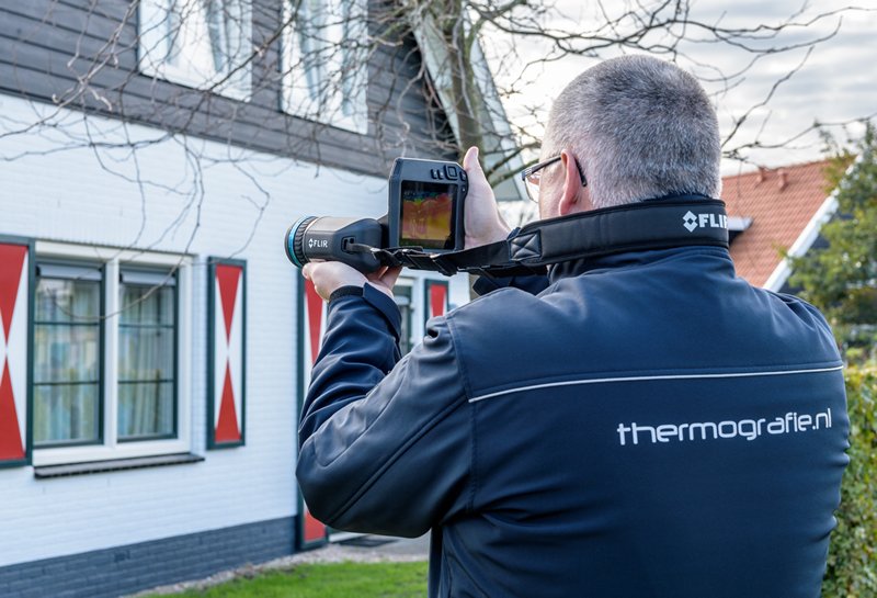 De eerste #bouwkundige #inspectie is alweer ingepland. Hopelijk krijgen we een mooie en strenge winter zodat we vaak met onze nieuwe camera van <a href="/flir/">Teledyne FLIR</a> de weg op kunnen ;-) #thermografie #infraroodcamera #flir #t540