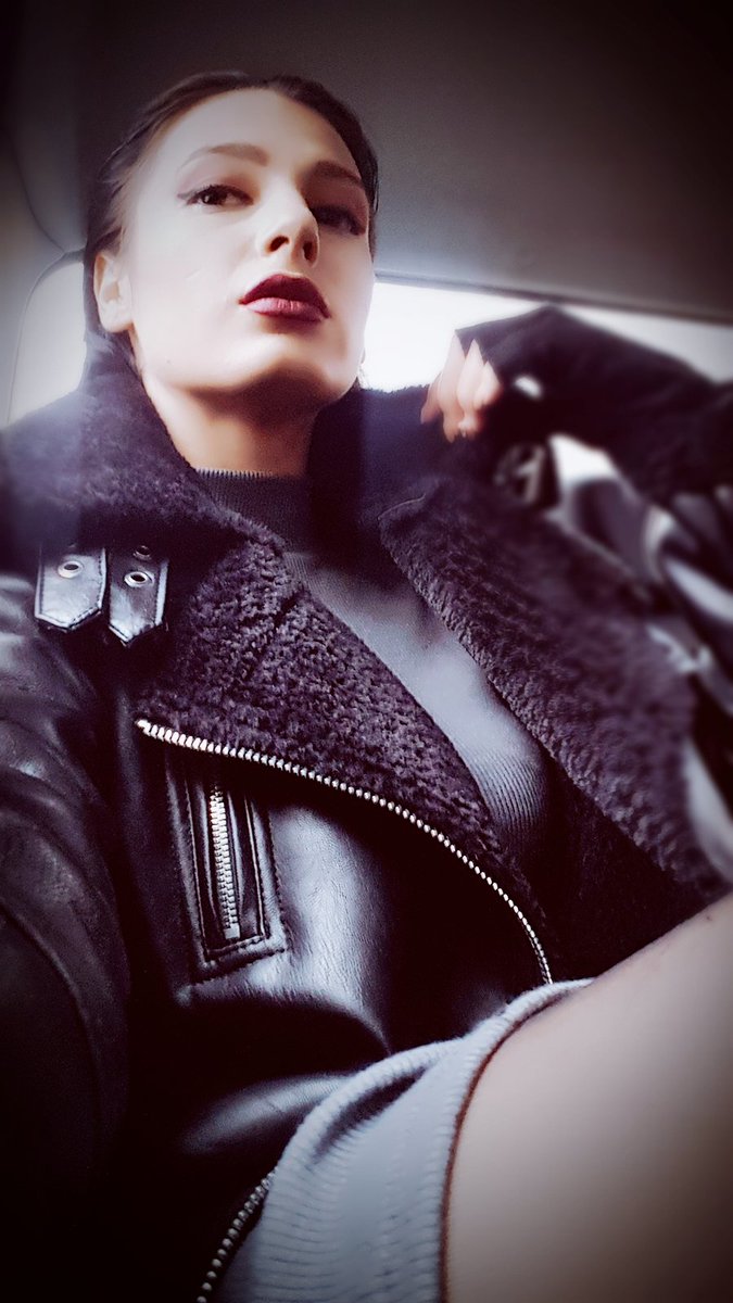 #Rush #Hour #Intense #Traffic #Soon #Online on  <a href="/JasminDotCom/">Jasmin</a> #LifeInRed