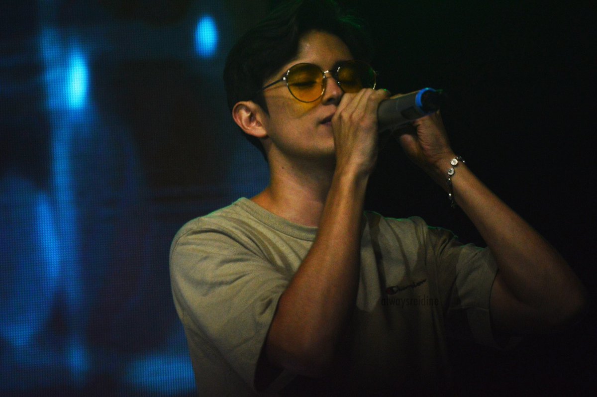 fckdine's tweet photo. @mtvasia @mtvema JAMES REID THE MULTIMEDIA PRINCE! @tellemjaye 
#MTVEMA #JamesReid https://t.co/MQkJayl8Nz