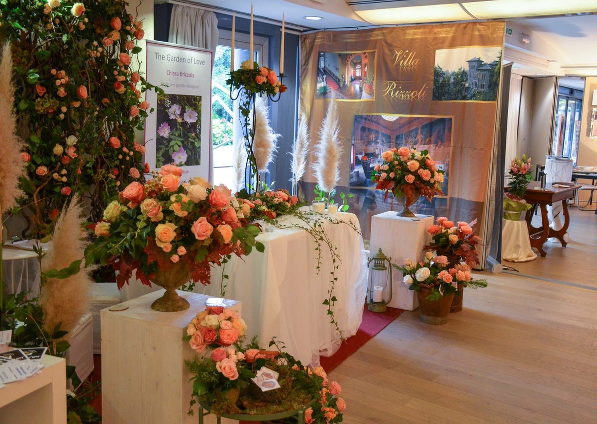 Clairedelune031's tweet photo. L’autunno a #ComoSposi, con i miei fiori del cuore ❤️#thegardenoflove.it the new brand for #wedding! #viproses #gardenroses #destinationwedding https://t.co/s6XnowZ2Uo