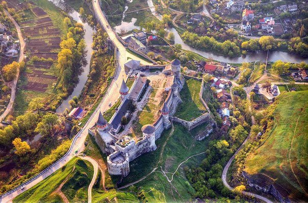Кам'янець-Подільська фортеця

Фото: Олег Жарий

 #today #RT