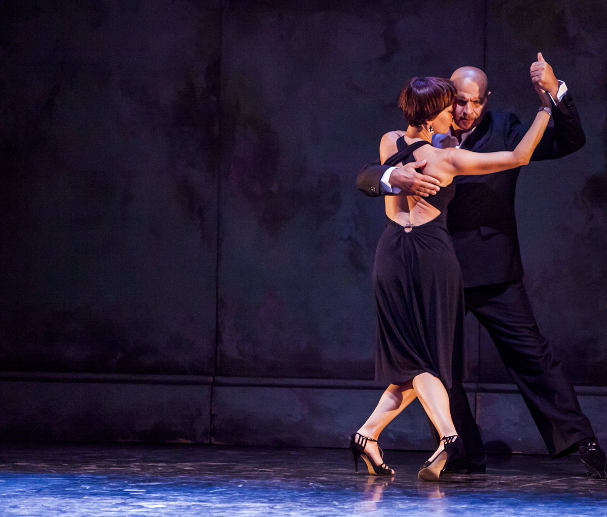 Sta per arrivare il #TANGO del <a href="/_ballettodiroma/">BallettodiRoma</a> ezrome.it/notizie/comuni…
