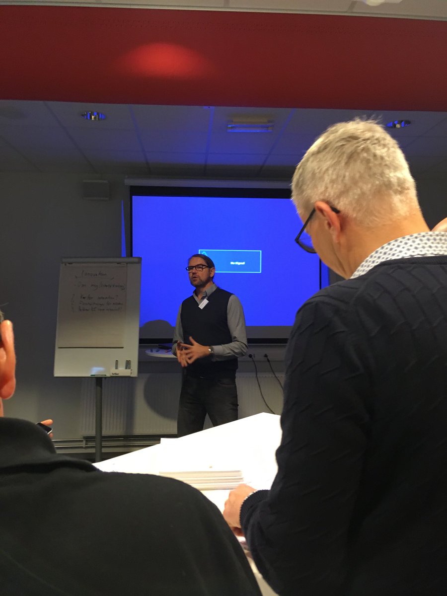 udannert's tweet photo. Nya infallsvinklar? #RedigaNyheter #HetaNyheter https://t.co/VjpMYa5ENI