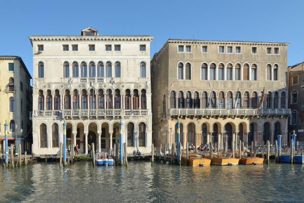 #Comunicato | In <a href="/comunevenezia/">Comune di Venezia</a> nasce la della #BancaDelleFerie. Sarà  possibile la cessione a titolo gratuito delle ferie maturate dai dipendenti del <a href="/comunevenezia/">Comune di Venezia</a> a favore dei colleghi per assistere figli minori che necessitano di cure costanti live.comune.venezia.it/it/2017/11/da-… [staff]