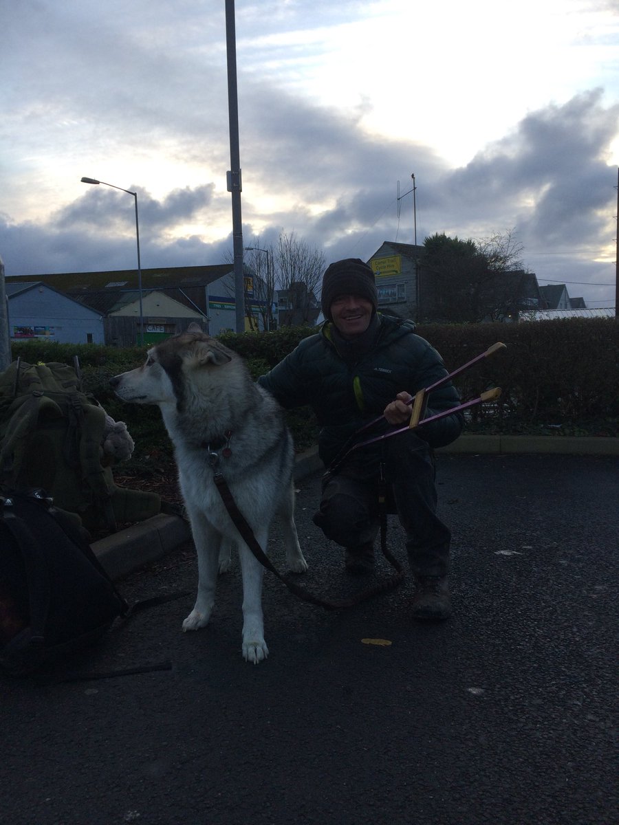 amazinggrace_s's tweet photo. Hi @PadstowLobster @PadstowTIC did you know @WayneKoda are heading to Padstow this morning #keepbritaintidy #2minutebeachclean https://t.co/aZX3p7vLNV