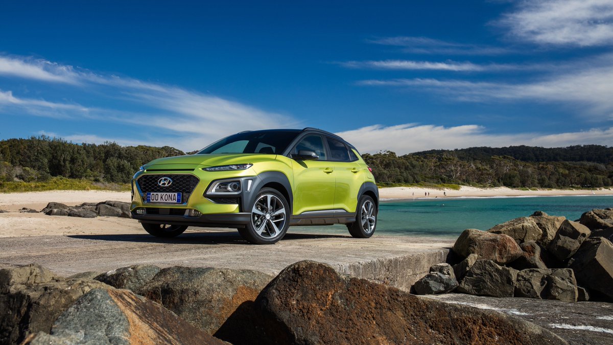 CorHyund's tweet photo. Y si te dijésemos que tienes un Suv de inferior tamaño con un motor 4x4 de casi #200cv? https://t.co/vnuecMTGmd  Bienvenidos a un mundo #Kona  ; ) https://t.co/lF6pwPb5Ay