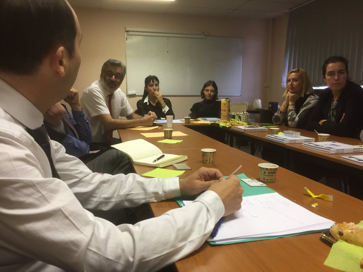 BSR_Associes's tweet photo. Le débat dévie sur les assurances vie. https://t.co/u5plrvzIml