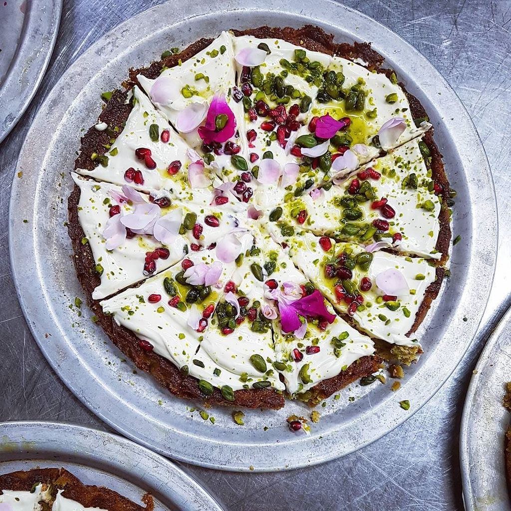 *THE* most delicious #CookForSYRIA inspired pistachio, rose &amp; cardamom cake @petershamnurseries for charity supper… ift.tt/2hp3Nda