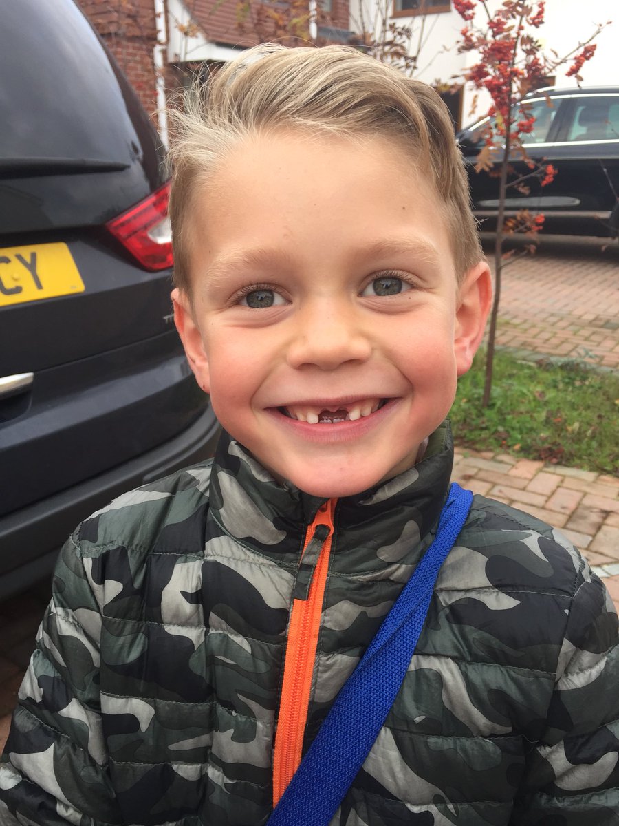 sarahmac77's tweet image. My gorgeous gummy bear! #AllIWantForChristmas #2frontteeth