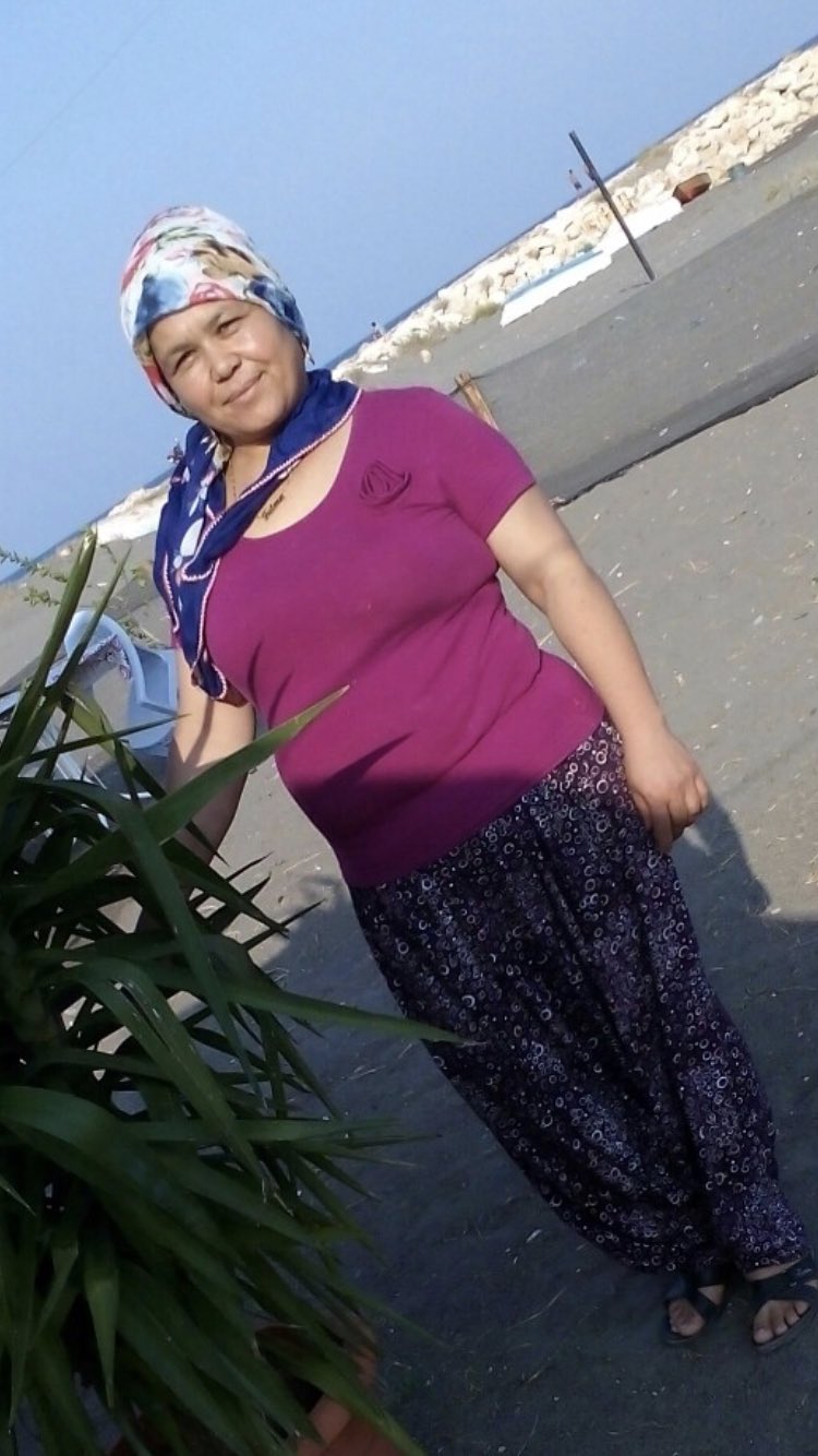 Şalvarlı Türbanlı on X: Esmer güzeli şalvarlı köylü güzeli  t.coCoTlU8wwpt  X