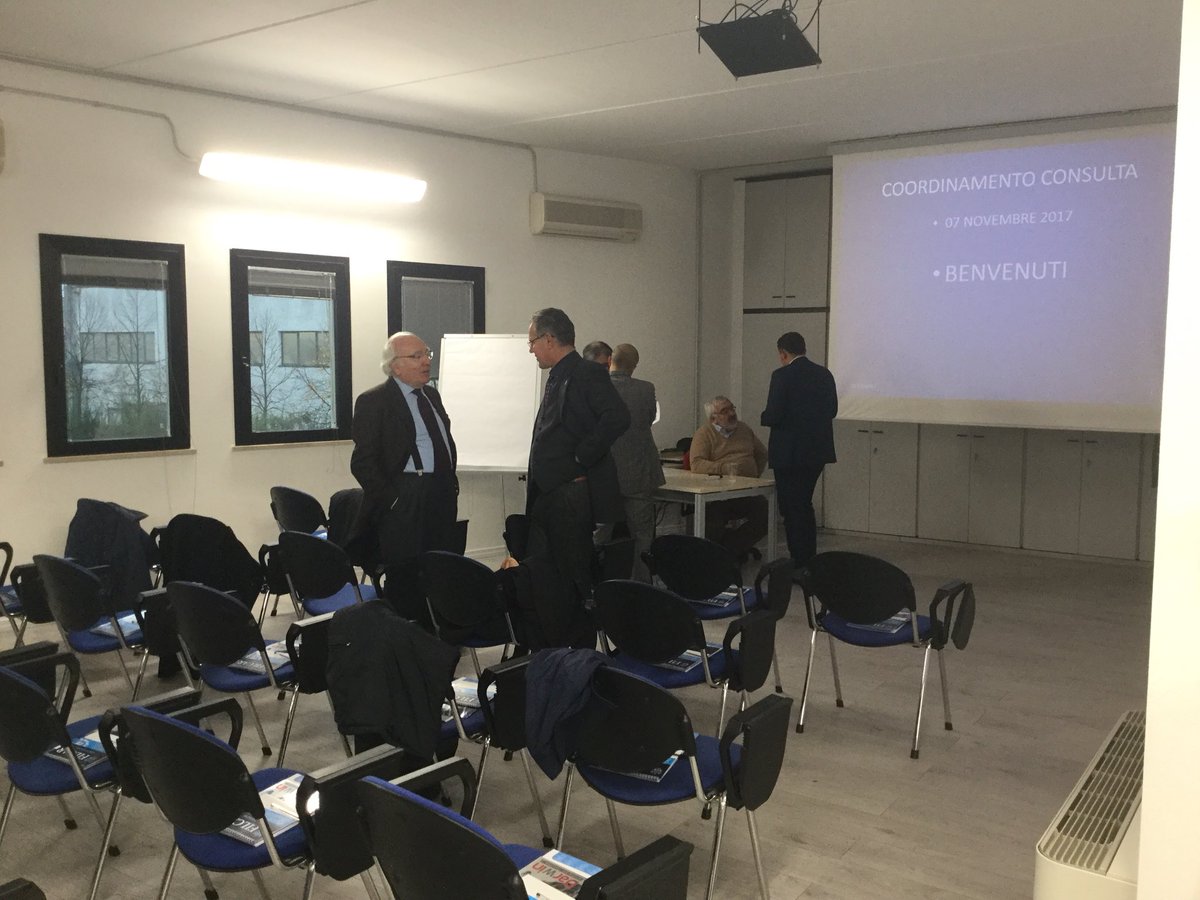 FilcarSpa's tweet photo. COORDINAMENTO CONSULTA SERVICE MANAGER OSPITATO IN FILCAR SPA.#anticrisiday #asconauto #quintegia Anticrisi Day Quintegia #filcarspa https://t.co/O8PiCnq5xD