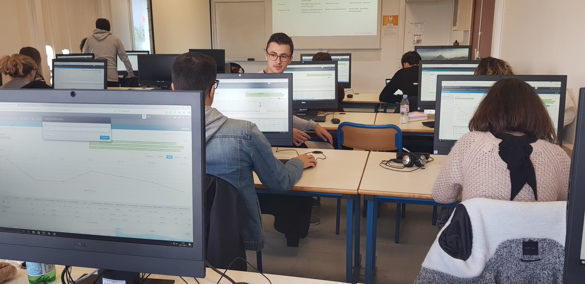 AT_Internet_FR's tweet photo. C'est fait ! Les étudiants M2 Humanités Digitales de l’@UBMontaigne ont terminé l’#ATStudentCertification👏 @ACazaurang @MasterDNHD 
#analytics #Analyticssuite2 https://t.co/7AJR9dtwYw