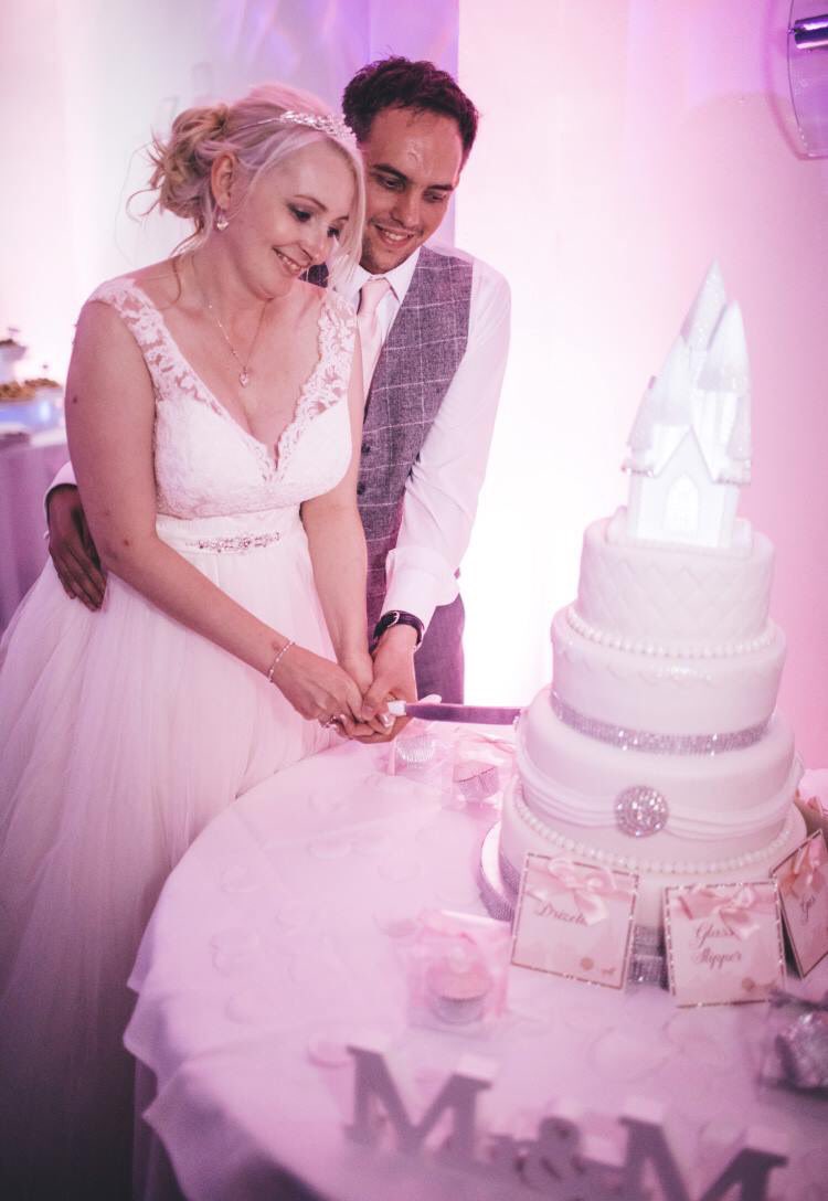 CaketasticM24's tweet photo. Fairytale wedding cake #fairytalewedding #weddingcake #manchestercakes #bespokecakes #mancmade #princesscastlecake #weddingideas https://t.co/VuEz193Xxw