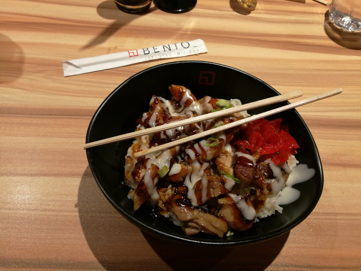 yersika's tweet photo. Dinner teriyaki Don #dietoff (@ Bento box w/ @enzolutions) https://t.co/w69Lyx6lmu https://t.co/eoOE5zMlel