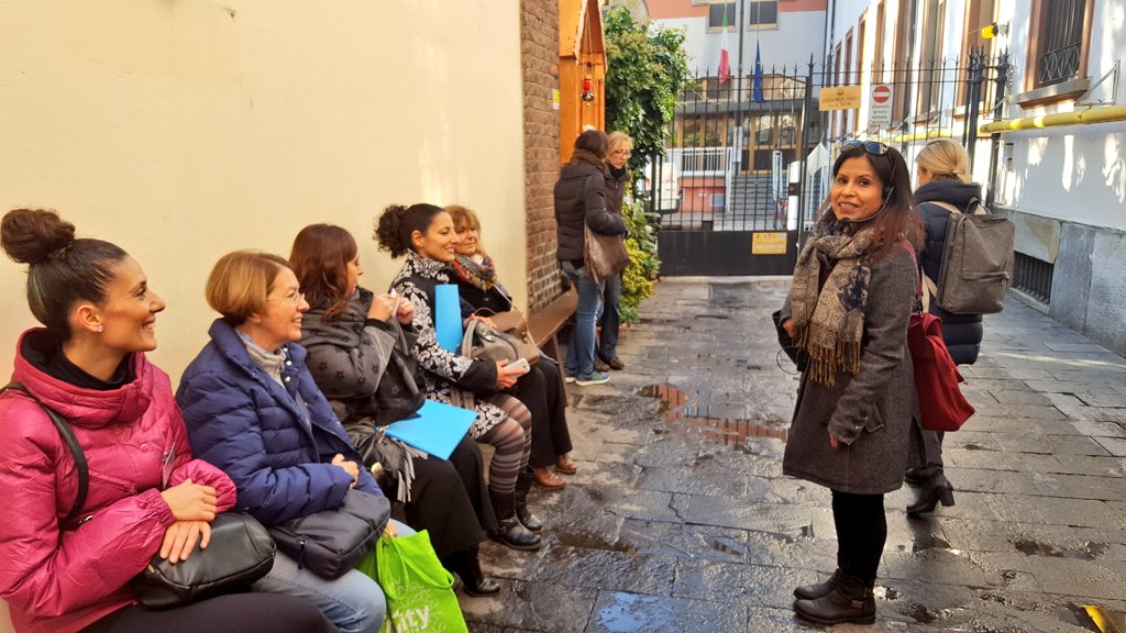 eathink2015's tweet photo. Insieme a Emma, originaria della Bolivia, andiamo alla scoperta di Milano con occhi migranti grazie a #migrantour @fondazioneacra  @ViaggiSolidali. #eathink https://t.co/j9ZrQbeWwg