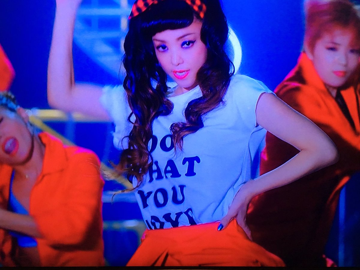 そばちん Ff على تويتر チケット取れたらコスしたいけど 2月だったらめちゃ寒いしな 赤いつなぎは用意したいな とりあえず赤黒チェックカチューシャ作るか まっ髪は今からじゃ伸びないけども メイクも無理だけど 安室奈美恵