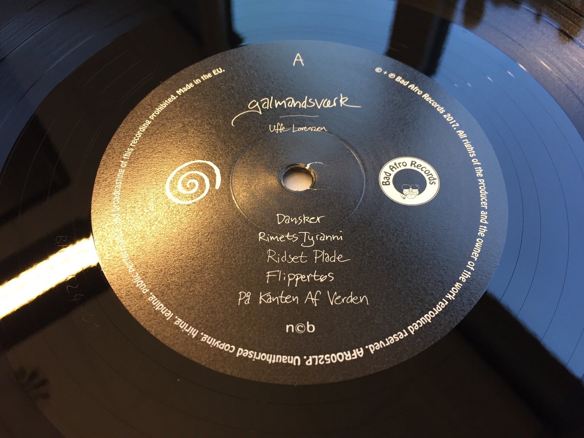 ThomasBech's tweet photo. Stor dag for vinylsamlingen - “Galmandsværk” fra @LorenzoWoodrose er landet ✌🏼 #dkvinyl https://t.co/eooNp4gXJx