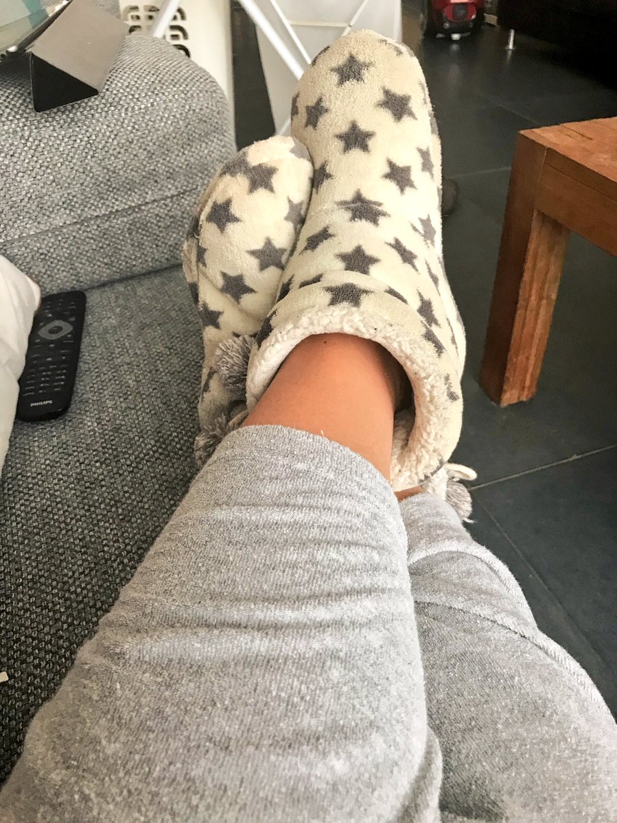 073Ilse's tweet photo. Terug in NL, dus: lange broeken en sloffen... #koudhier #misdezon #egypte #ู
ุตุฑ https://t.co/CvSmVPAVOX