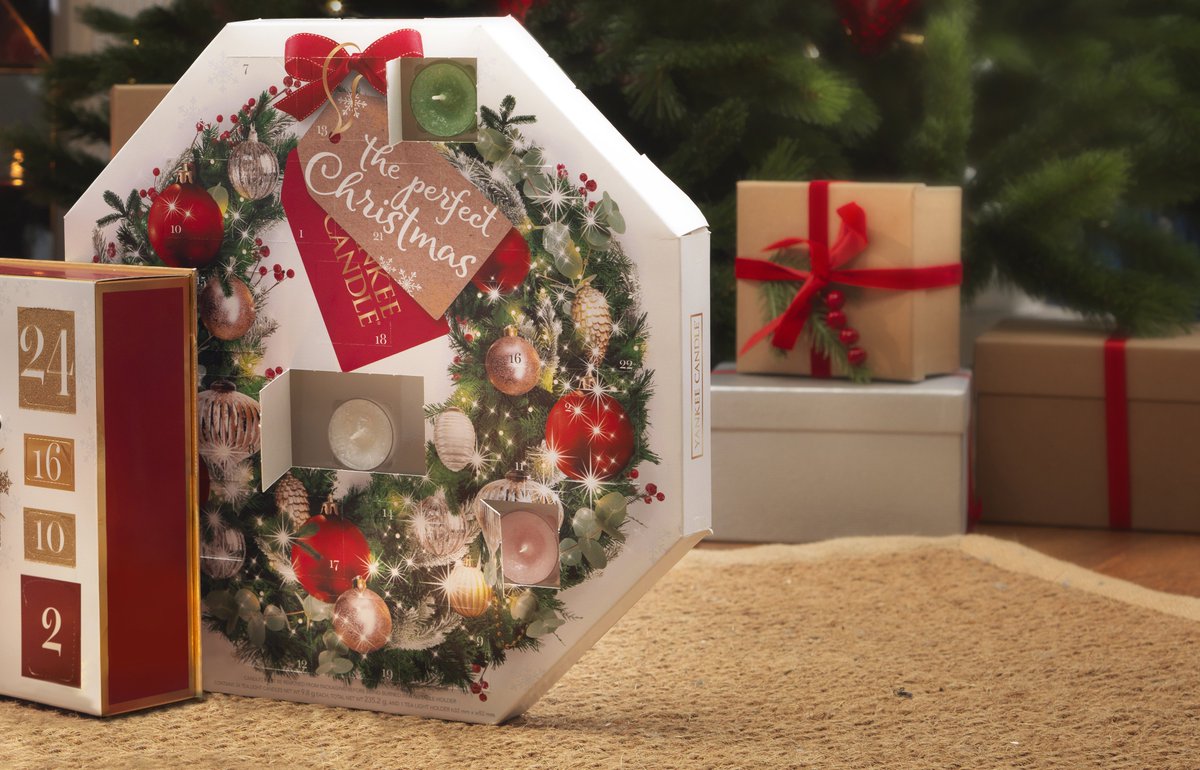 YankeeCandleEu's tweet photo. #FreebieFriday Want to #WIN a Yankee Candle Advent Wreath? We have 4 to giveaway! Follow &amp; RT to enter! Ends 13/11. UK Only https://t.co/C96S5qryBS