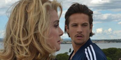 R_Grey23's tweet photo. Karim, fils de pute #ToutNousSépare @nekfeu https://t.co/ZVmkY6KrUQ