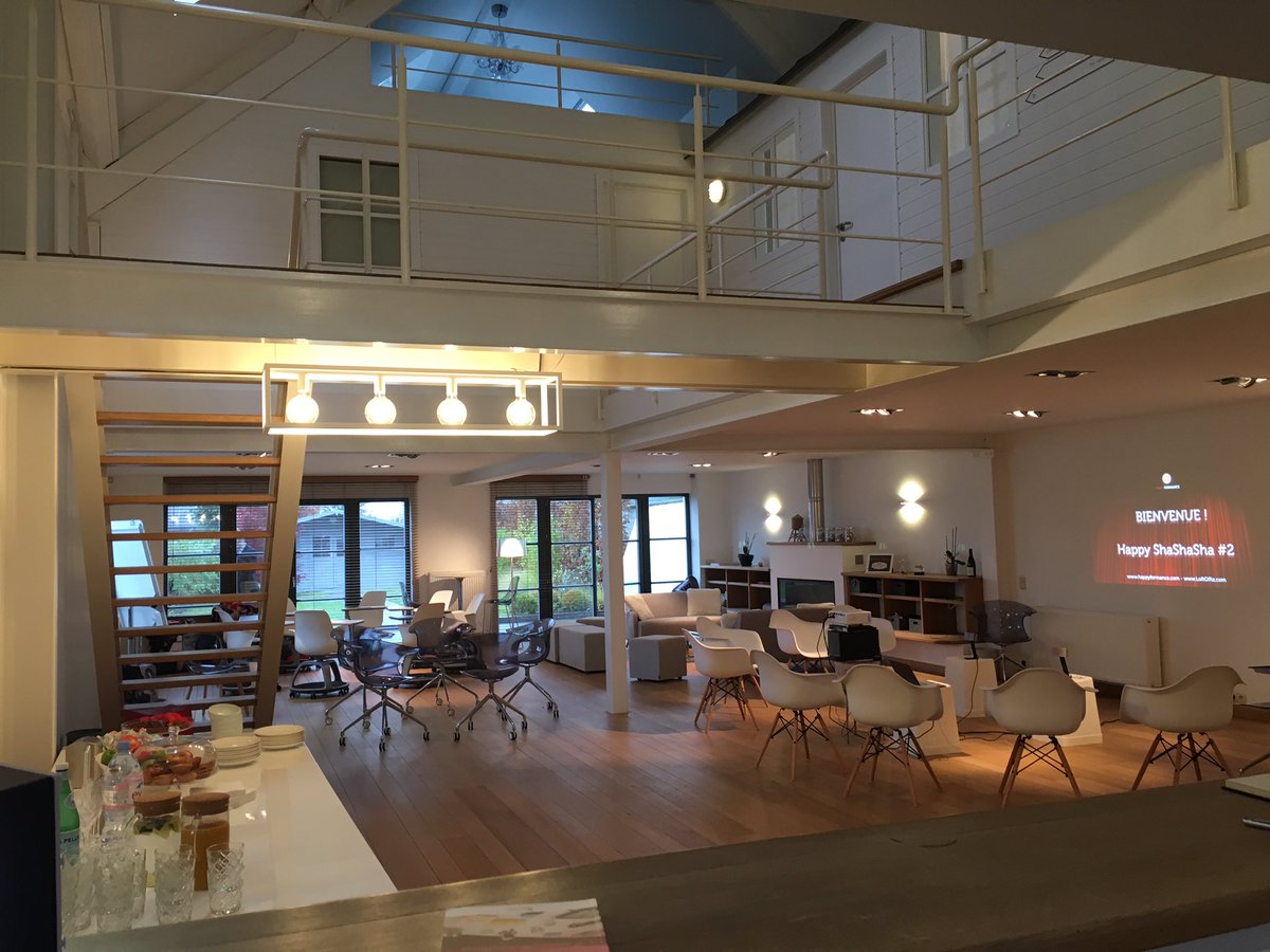 Laurence Vanhée tweet media