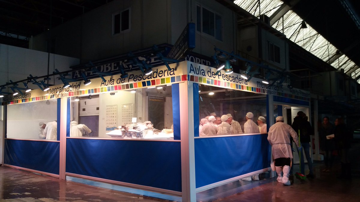 mercamadrid_hoy's tweet photo. El Centro de #Formación de  #Mercamadrid cumple un año formando profesionales de la distribución de alimentos frescos https://t.co/IX0SKbhoys https://t.co/FkwNOIg7gG