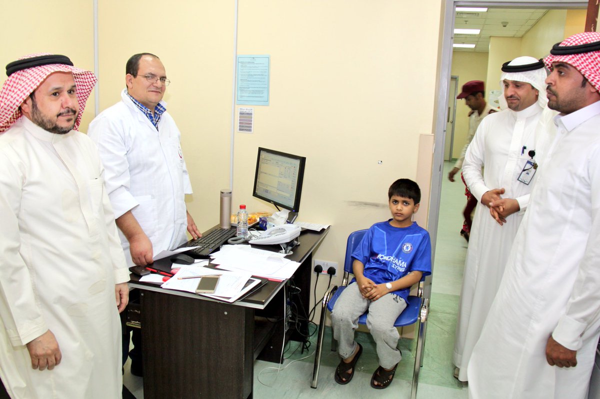 matrafi_k's tweet photo. زيارة الدكتور سعد العزام استشاري طب الأطفال لمستشفى #النبهانية العام وتشخيص ٣٥ حالة في اليوم الأول من جدول زياراته للمستشفى بمتابعة واشراف مدير المستشفى أحمد السراني وزملائه في ال��يادات الخارجية https://t.co/9ZbQrko1PQ