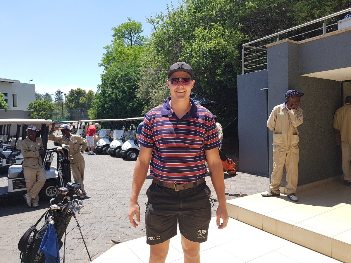 KingEdVIISchool's tweet photo. #RedGolfDay🏌️♂️ @KingEdVIISchool everyone checked-in and ready to tee off⛳ enjoy @RandparkGolf great to be here! https://t.co/Mx8wehvQDQ