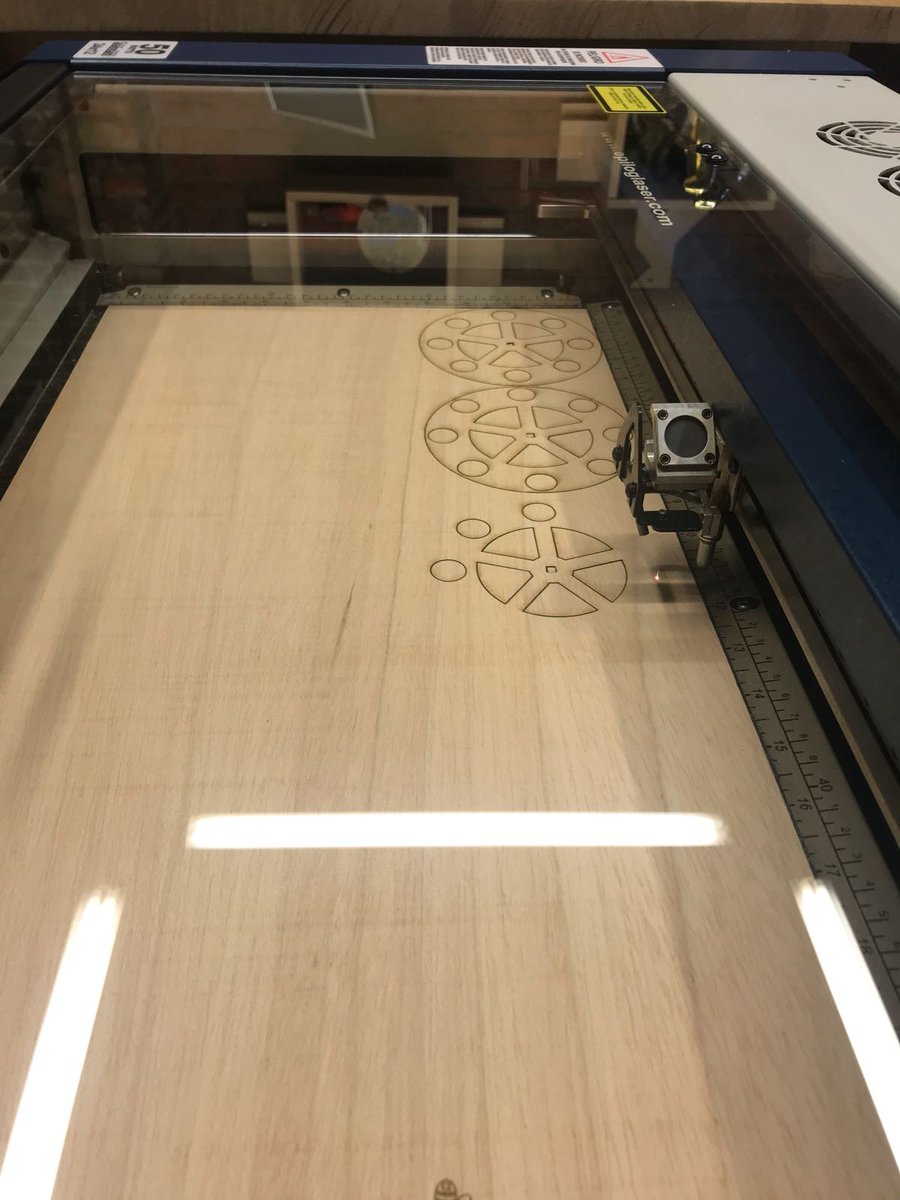 Preparando el FIMP a tope 😎💪🏻 <a href="/makergijon/">Centro Maker Gijón</a> <a href="/FIMP_es/">FIMP • Online Edition • 24 y 25 Nov</a>