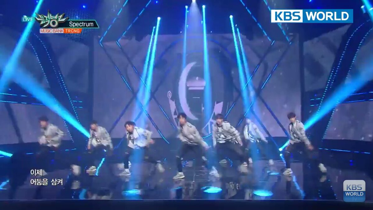 TRCNG_Paper's tweet photo. Shots from @KBSMusicBank today!! 💖 Love them so much #TRCNG #티알씨엔지 #Jihun #지훈 #Hayoung #하영 #Taeseon #태선 #Hakmin #학민 #Wooyeop #우엽 #Jisung #지성 #Hyunwoo #현우 #Siwoo #시우 #Hohyeon #호현 #Kangmin #강민 #뮤직뱅크 https://t.co/cpXs0k7mVH